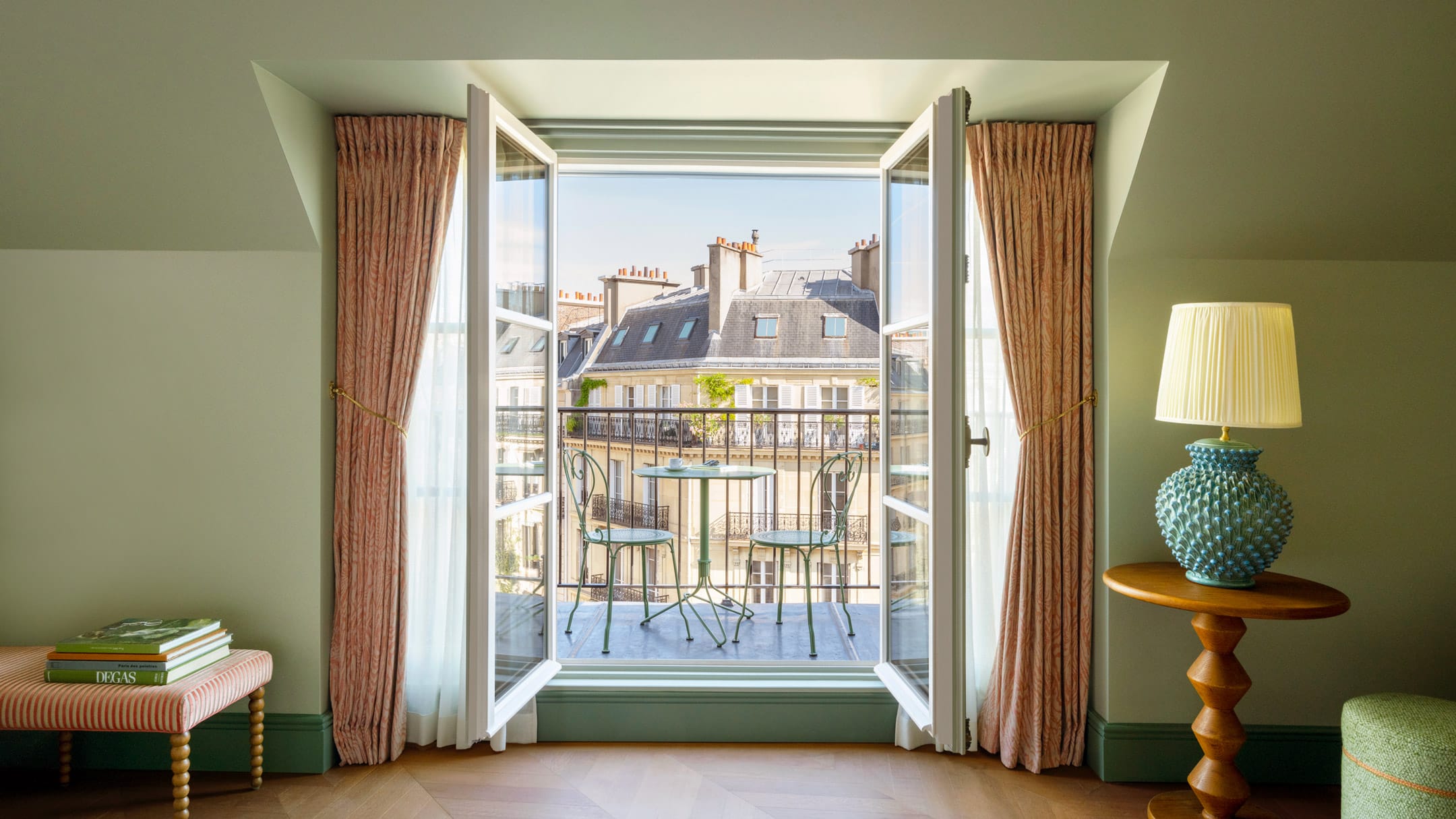 Suite avec terrasse vue Paris Le Grand Mazarin