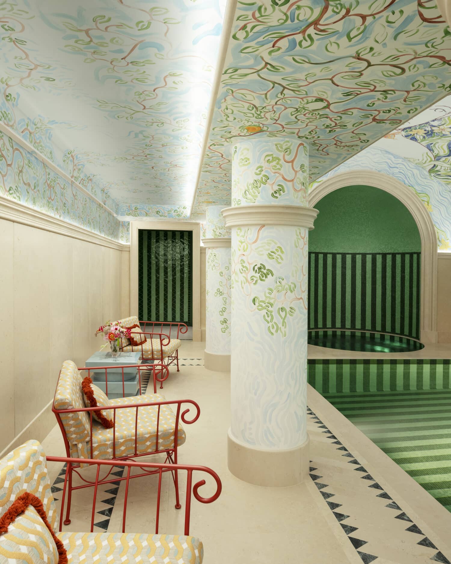 Swimming pool Paris hotel Le Grand Mazarin Le Marais